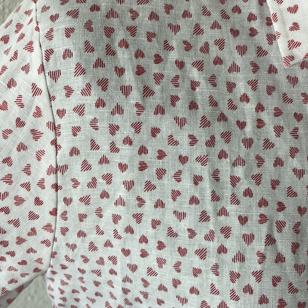 The Shirt by Rochelle Behrens
THE SHIRT THE BOYFRIEND SHIRT IN RED HEARTS - Picture 4 of 6